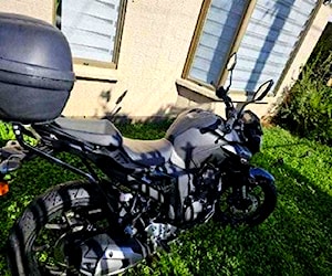 Moto FZ 250