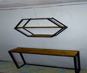 <p>Mesa recibidora industrial de hierro y madera+repi</p>