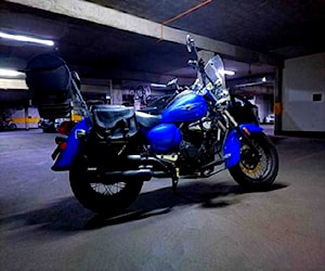 MOTO CUSTOM 300 cc