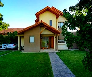 Los andes - vende casa 3d 3b jardin los villares