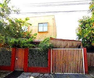 Hermosa Casa Dos Pisos, 6 Dormitorios, 2 Baños