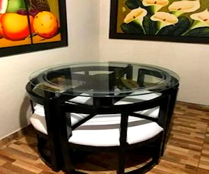 Comedor de 4 sillas muy hermosos