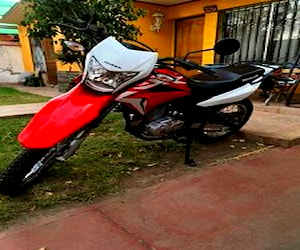 Moto honda xr150l año 2022 