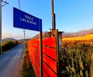 Terreno con luz y agua