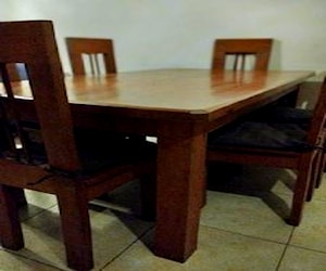 Hermosa mesa comedor de ROBLE con seis sillas