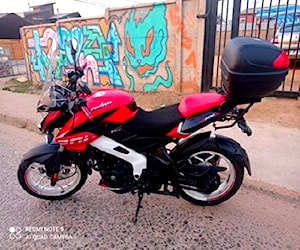 Moto Pulsar Bajaj NS200