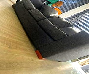 Sofa color gris