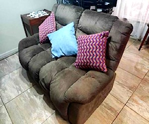 Sofa home yoz reclinable / 2 cuerpos / usado