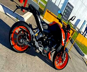 Ktm duke 200