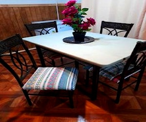 <p>Comedor 4 sillas</p>