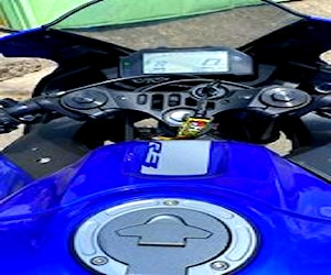 Moto Yamaha R3a