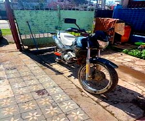 Moto Honda NX 400 Falcon