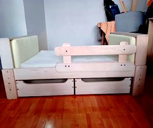 <p>Cama GrowMe con poco uso</p>