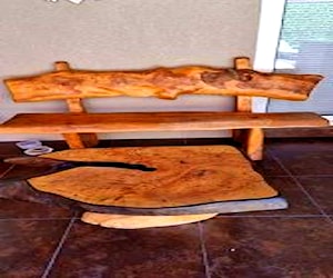 Silla mas mesa de centro de madera rauli