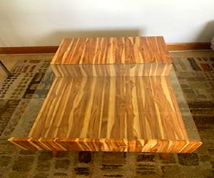 <p>Mesa de centro de madera Sur.diseño</p>