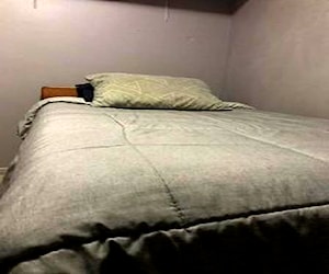 <p>Cama y colchón</p>