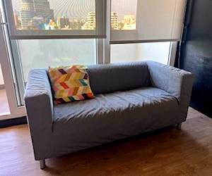 <p>Sillón gris</p>