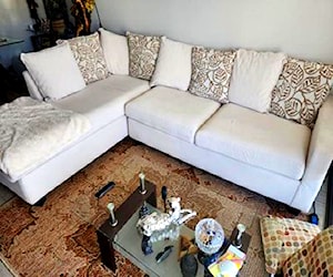 <p>Sofa en L, con extensión a la derecha</p>