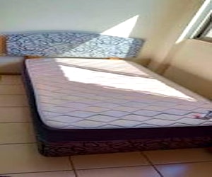 <p>Cama 1 plaza con colchón </p>