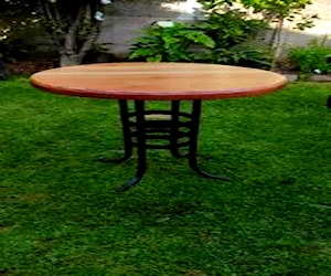 <p>Mesa Redonda Madera y Fierro</p>