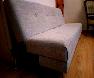 <p>Futon en excelente estado</p>