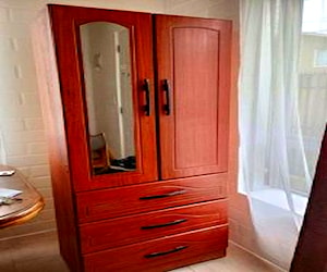 <p>Mueble ropero</p>