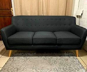 <p>Sofa 3 cuerpos</p>