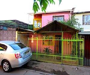 Casa remodelada y ampliada con local comercial