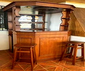 Bar de madera rauli