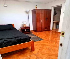 <p>Pieza baño privado INDEPENDIENTE</p> image