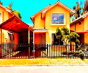 Casa Aislada en Villa Residencial