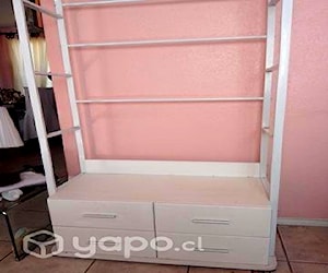 mueble , con sus 2 vidrios