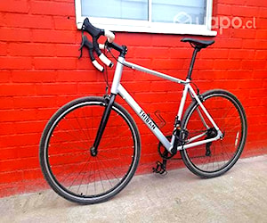 Bicicleta TRIBAN R100