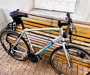 Bicicleta Fuji Hibrida