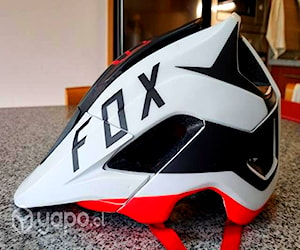 Casco fox metah