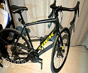 Bicicleta Treck Domane al 3 gris 2022