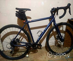 Kona Rove AL 700 + accesorios