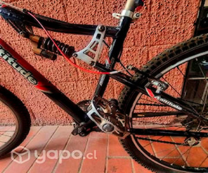 Bicicleta MTB descenso Altitude Ex 3000 aro 26