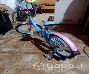 Bicicleta niña semi nueva