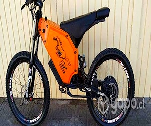 Bicicleta enduro 3000w 84v 40ah con detalle