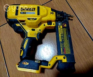 Clavadora inalambrica dewalt