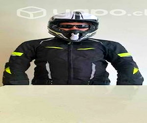Casco chaqueta moto/scooter/monopatín casi nuevos