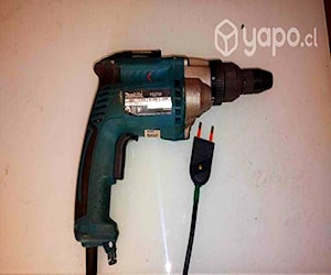 Taladro atornillador Makita 1/4" FS2700