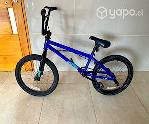 Bicicleta BMX mongoose muy poco uso casi nueva