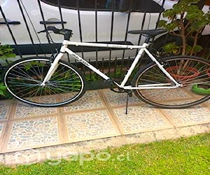 Remato bici de ruta 700c blanca