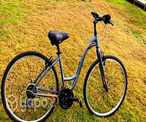 Bicicleta urbana fuji crosstown 2.5 ls