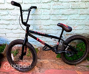 Bicleta mongoose legion L40 aro20