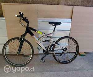 Bicicleta Mountain Bike aro 26