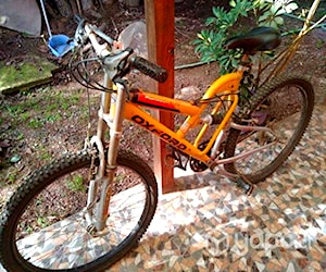 Bicicleta de montaña Oxford modelo silex 2655