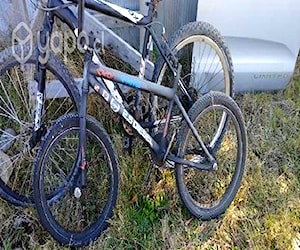 2 bicicletas Oxford con detalles para repara